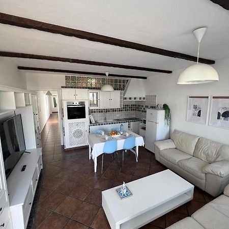 La Casita De Yolanda Apartment กาเลตา เด เซโบ ภายนอก รูปภาพ