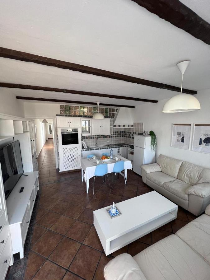La Casita De Yolanda Apartment กาเลตา เด เซโบ ภายนอก รูปภาพ